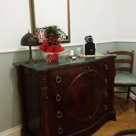 At Lettieri Bed & Breakfast