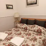At Lettieri Napels