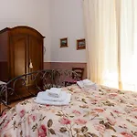 Bed & Breakfast At Lettieri 4*