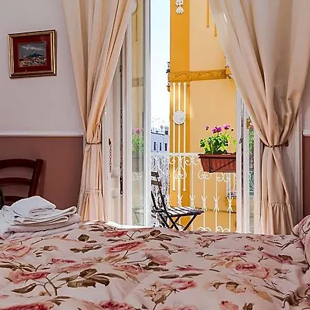 At Lettieri Bed and Breakfast Νάπολη