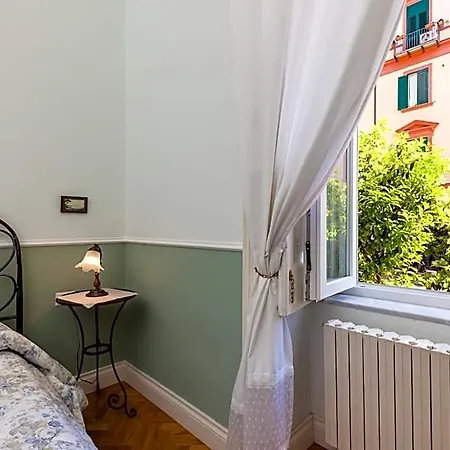 At Lettieri 4*
