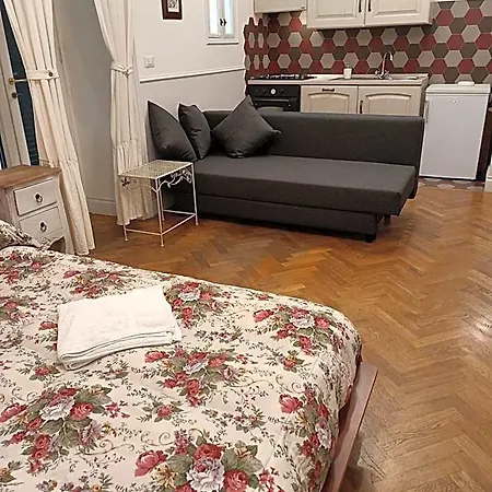 At Lettieri 4*