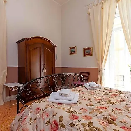 At Lettieri 4*
