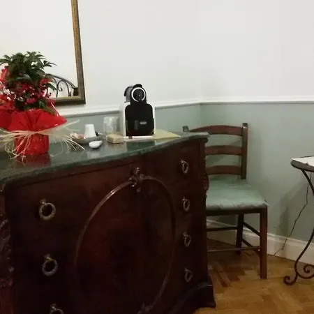 At Lettieri לינה וארוחת בוקר