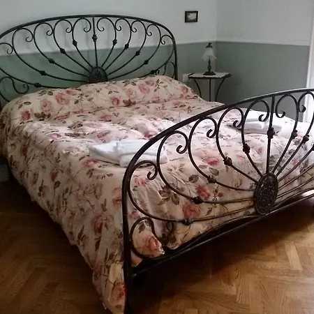 At Lettieri 4*