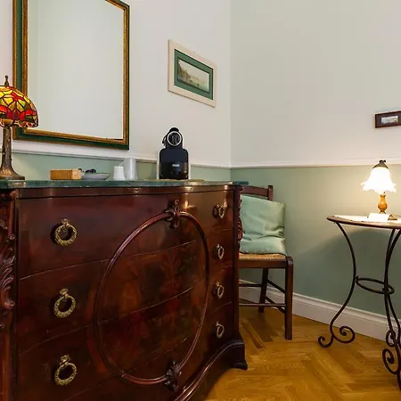 At Lettieri Bed & Breakfast