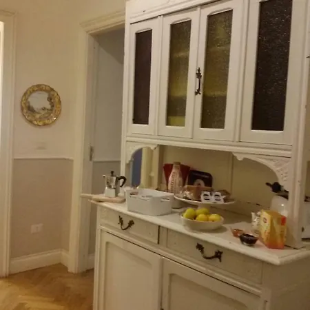 At Lettieri 4* Neapel
