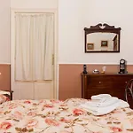At Lettieri Panzió 4*