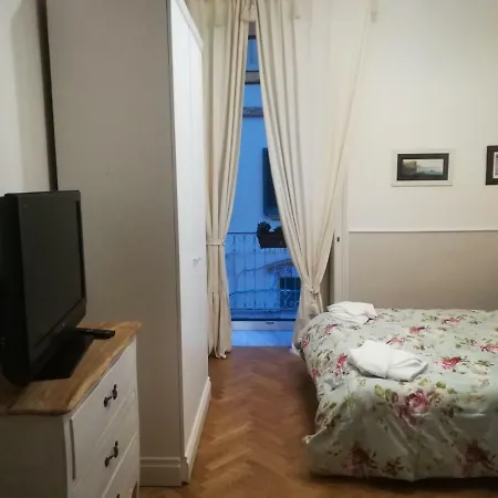 At Lettieri Bed & Breakfast Naples